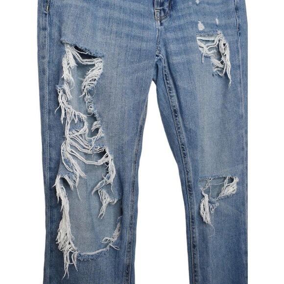 American Eagle Womens Light Wash Distressed Blow Out Knee Tomgirl Jeans‎ Size 4 - Picture 5 of 11
